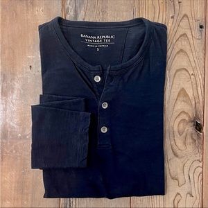 Small long sleeve Henley banana republic